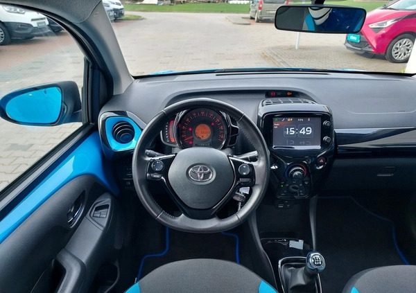 Toyota Aygo cena 39900 przebieg: 56551, rok produkcji 2015 z Mława małe 172